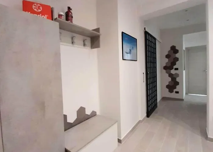 Apartamento Titti's House 2 Con Pargheggio Gratis In Garage Custodito O Libero In Strada Génova