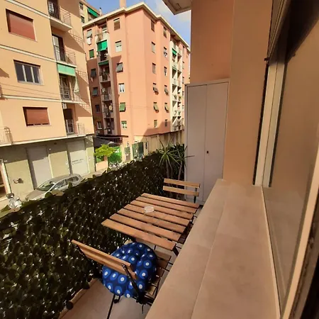 Titti's House 2 Con Pargheggio Gratis In Garage Custodito O Libero In Strada Genova